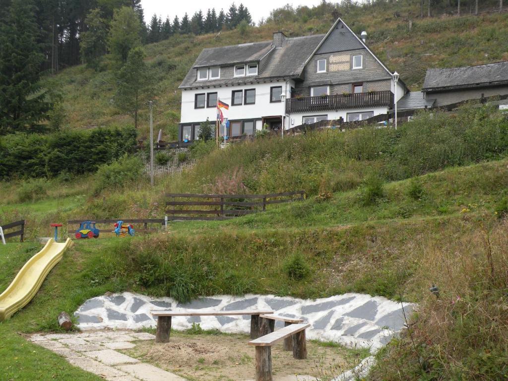 Landgasthof Nesselbach Nordenau ภายนอก รูปภาพ